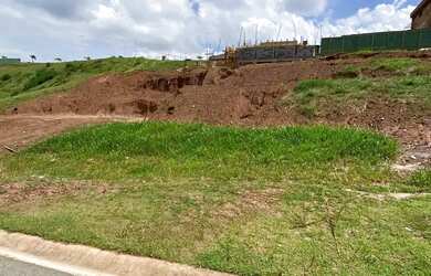 Imagem: O terreno possui 420m² de Área e está localizado em Cidade