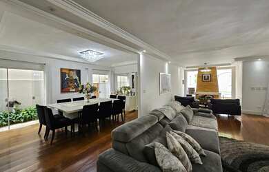 Imagem: A casa em condomínio possui 3 Dormitórios, 3 Banheiros, 4