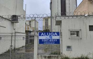 Imagem: O depósito à venda possui 5 Vagas na garagem e 479m² de Área