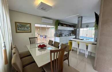 Imagem 7: Sobrado com 4 Quartos, Piscina e Churrasqueira na 407 Sul