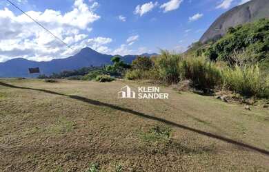 Imagem: O terreno possui 580m² de Área e está localizado em Cônego