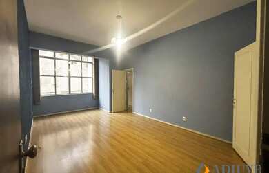 Imagem: O apartamento possui 2 Dormitórios, 1 Banheiro, 76m² de Área