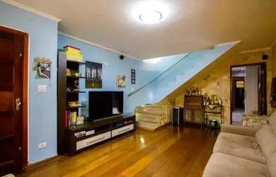 Imagem: A casa possui 3 Dormitórios, 2 Banheiros, 2 Vagas na garagem