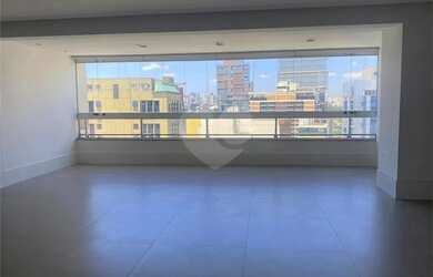 Imagem: O apartamento possui 3 Dormitórios, 4 Banheiros, 3 Vagas na