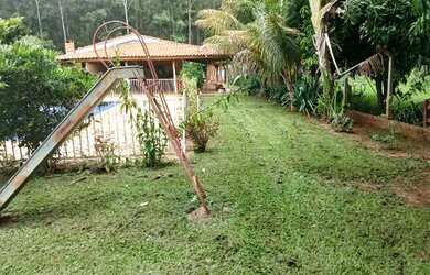 Imagem: A chácara à venda possui e está localizado em Franca, SP
