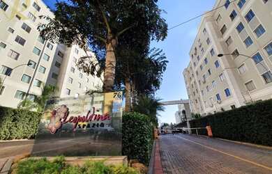 Imagem: O apartamento possui 2 Dormitórios, 1 Banheiro, 1 Vaga na garagem