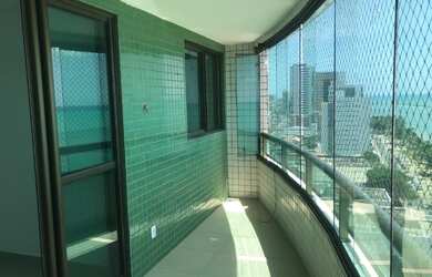 Imagem: O apartamento possui 4 Dormitórios, 3 Banheiros, 2 Vagas na