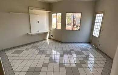 Imagem: A casa em condomínio possui 3 Dormitórios, 2 Banheiros, 2