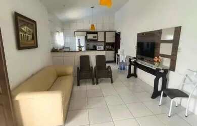 Imagem: A casa possui 2 Dormitórios, 1 Banheiro, 1 Vaga na garagem