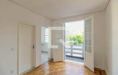 Imagem: O studio possui 1 Dormitório, 1 Banheiro e 25m² de Área e