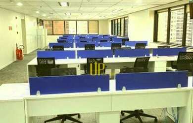 Imagem: O depósito possui 5 Vagas na garagem, 598m² de Área e está