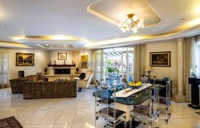 Imagem: A casa em condomínio possui 5 Dormitórios, 5 Banheiros, 5