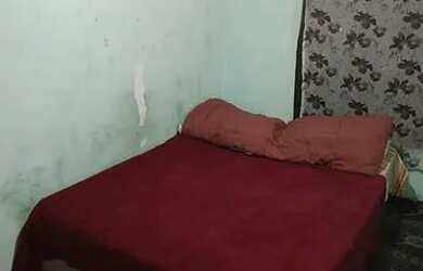 Imagem: A casa possui 2 Dormitórios e 1 Banheiro e está localizado