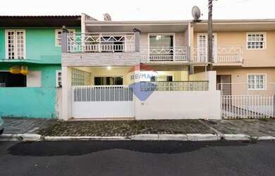 Imagem: A casa em condomínio possui 3 Dormitórios, 2 Banheiros, 1