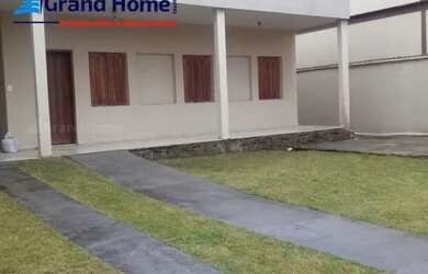 Imagem: A casa possui 3 Dormitórios, 1 Banheiro, 1 Vaga na garagem