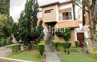 Imagem: A casa em condomínio possui 4 Dormitórios, 5 Banheiros, 4