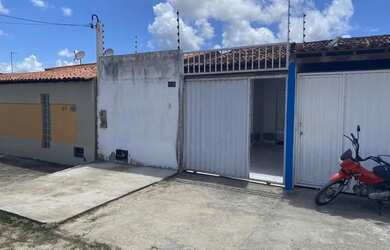 Imagem: A casa para alugar possui 2 Dormitórios, 1 Banheiro e 2 Vagas