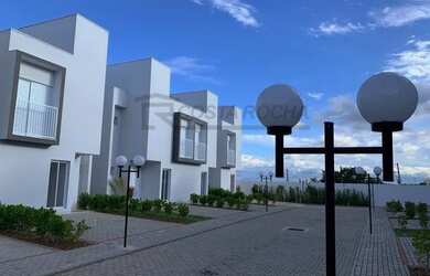 Imagem: A casa em condomínio possui 3 Dormitórios, 2 Banheiros, 2