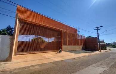 Imagem: O depósito possui 800m² de Área e está localizado em Centro