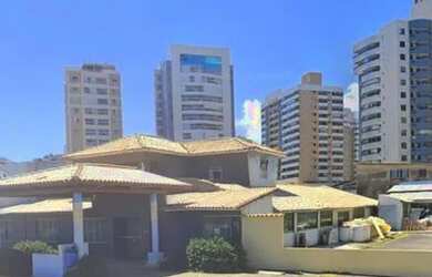 Imagem 6: Casa na Orla de Armação em frente à praia 1.200m2 de área