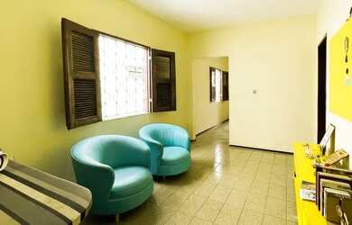 Imagem 14: Casa Duplex à venda com 308 m² sendo 8 quartos em Manuel Sátiro - Fortaleza...