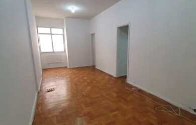 Imagem: O apartamento possui 3 Dormitórios, 2 Banheiros e 74m² de