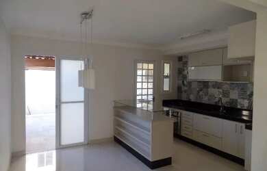 Imagem: A casa em condomínio possui 2 Dormitórios, 1 Banheiro, 1 Vaga