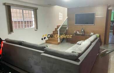 Imagem: A casa possui 3 Dormitórios, 2 Banheiros, 2 Vagas na garagem