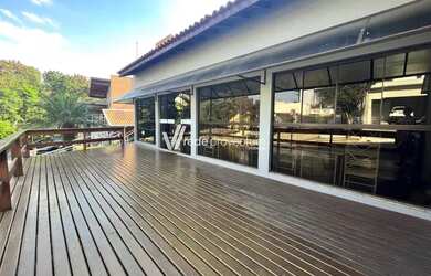 Imagem: A casa em condomínio possui 3 Dormitórios, 5 Banheiros, 4