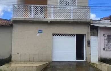 Imagem: A casa possui 2 Dormitórios, 2 Banheiros, 1 Vaga na garagem