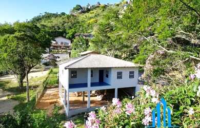 Imagem: A casa possui 2 Dormitórios, 1 Banheiro, 1.500m² de Área