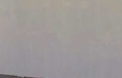 Imagem: A casa possui 4 Dormitórios, 5 Banheiros, 5 Vagas na garagem