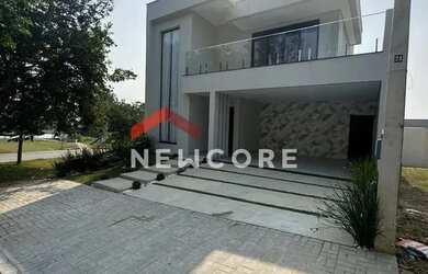 Imagem: A casa em condomínio possui 4 Dormitórios, 5 Banheiros, 4