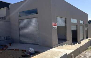 Imagem: O depósito possui 1 Vaga na garagem, 25m² de Área e está