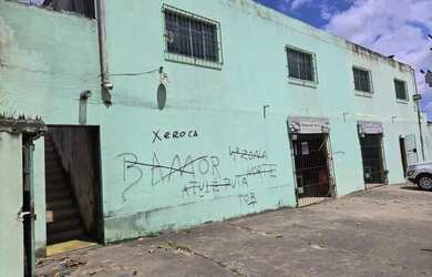 Imagem 2: Sala com 180m² frente de rua