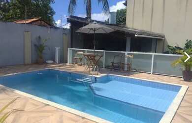 Imagem: A casa em condomínio à venda possui 4 Dormitórios, 3 Banheiros