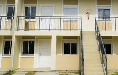 Imagem: O apartamento possui 2 Dormitórios, 1 Banheiro, 1 Vaga na garagem