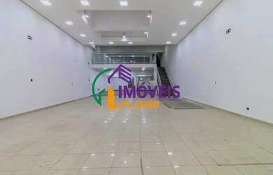 Imagem: O depósito possui 5 Vagas na garagem, 946m² de Área e está