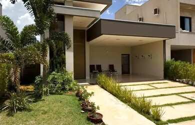 Imagem: A casa em condomínio possui 3 Dormitórios, 4 Banheiros, 4