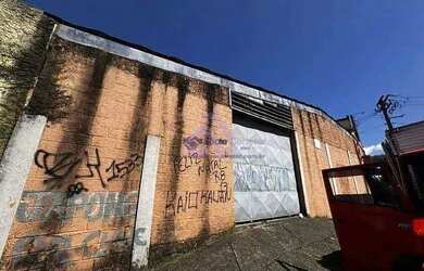 Imagem: O depósito possui 1 Vaga na garagem, 646m² de Área e está