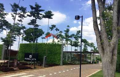 Imagem: O terreno possui 1025m² de Área e está localizado em Vila