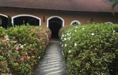 Imagem: A casa em condomínio possui 5 Dormitórios, 5 Banheiros, 5