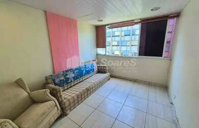 Imagem: A kitnet possui 1 Dormitório, 1 Banheiro, 28m² de Área e