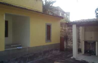 Imagem: A casa possui 3 Dormitórios, 1 Banheiro e 110m² de Área e