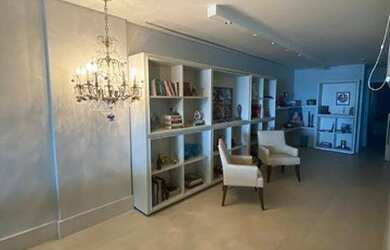 Imagem: O apartamento possui 4 Dormitórios, 5 Banheiros, 345m² de