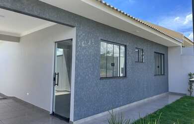 Imagem: A casa à venda possui 3 Dormitórios, 2 Banheiros, 2 Vagas