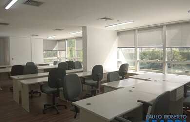 Imagem: O depósito possui 160m² de Área e está localizado em Pinheiros