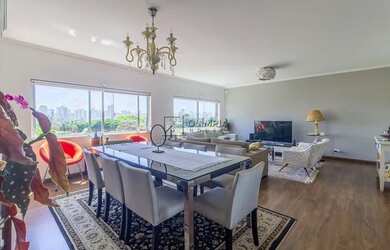 Imagem: O apartamento possui 3 Dormitórios, 2 Banheiros, 2 Vagas na