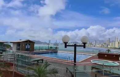 Imagem 5: Luxuoso flat B. Camburiú frente para o mar, 18º andar, diária R$450,00