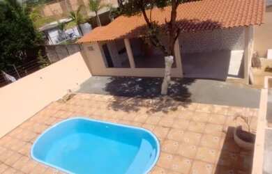 Imagem 5: Vendo casa com piscina e churrasqueira